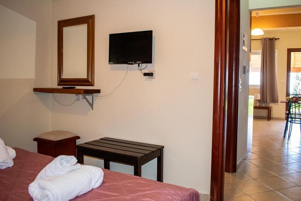 Takis & Eirini Family Apartments Perama (Corfu) Exterior foto