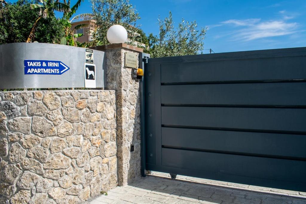 Takis & Eirini Family Apartments Perama (Corfu) Exterior foto