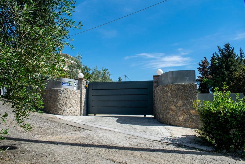 Takis & Eirini Family Apartments Perama (Corfu) Exterior foto